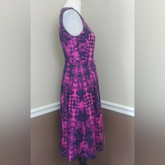 Donna Morgan Pleated A-Line Modcloth Midi Dress Fuchsia Black & Navy Blue 4 NEW - Picture 3 of 7